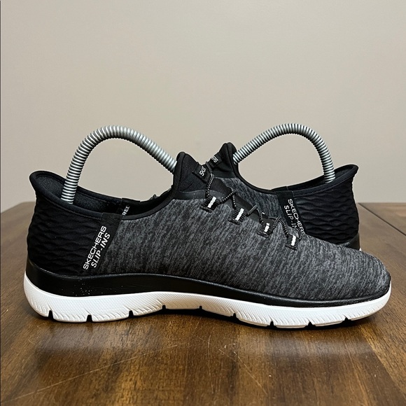 Women's Skechers Slip Ins Summits Dazzling Haze Sneakers in Black Size 7.5 - Picture 7 of 14